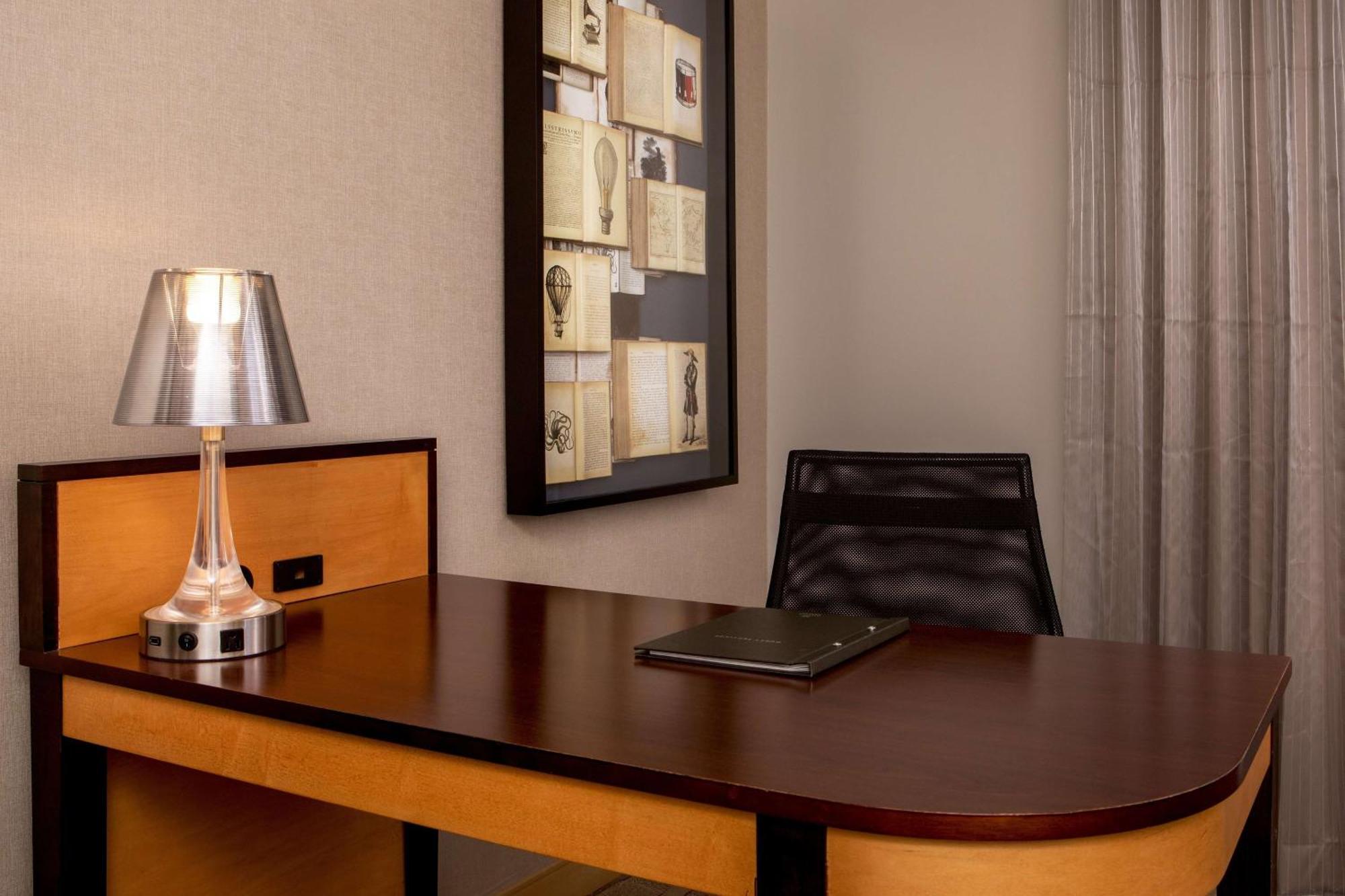 Hotel Hilton Wilmington/Christiana à Newark Extérieur photo