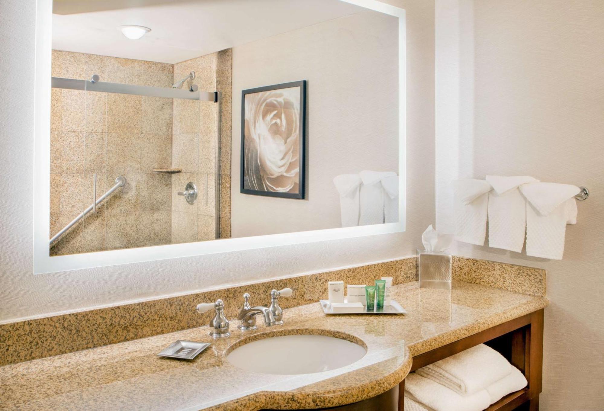 Hotel Hilton Wilmington/Christiana à Newark Extérieur photo
